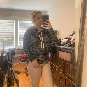 Grey/Black Geometric Top - Hollister - Size X-Small/Small